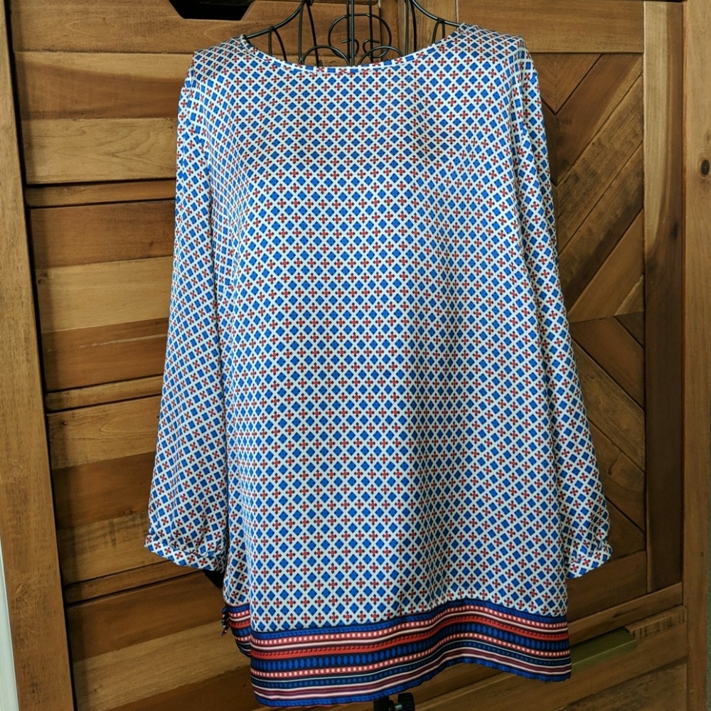 Silky Merona wrist-length sleeve tunic